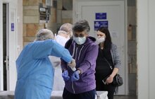 Фото 6: У Львові на COVID-19 розпочали тестувати освітян, які працюватимуть під час ЗНО
