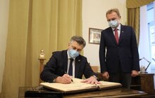 Фото 4: Прем’єр-міністр Хорватії залишив запис у Книзі почесних гостей Львова