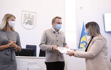 Фото 9: 100 успішних педагогів Львова отримали по 25 тисяч гривень