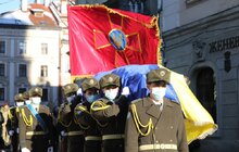 Фото 19: У Львові перепоховали останки кіборга Олександра Бондара