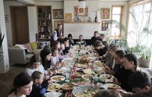 Фото 3: Львів’яни та українці, які втекли від війни до нашого міста, спільно відсвяткували Великдень 