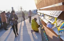 Фото 17: На Меморіалі Героїв Небесної сотні підняли синьо-жовтий стяг та привітали волонтерів з їхнім днем