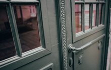 Фото 3: Реставратори відновили двері-близнюки в центрі Львова