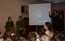 Фото 3: Сьогодні тисячі дітей в школах, садочках і лікарнях Львова читали різдвяні казки