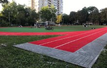 Фото 3: У Львові забудовник реконструював спортивний майданчик школи № 32 на вул. Гашека