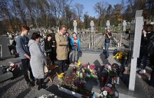 Фото 14: До 100-річчя ЗУНР у Львові помолились біля могил Героїв