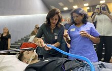 Фото 3: Американські медики вчать українських надавати допомогу пацієнтам з воєнними травмами у критичних станах