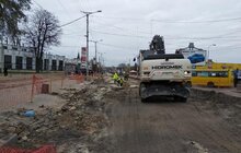 Фото 7: Реконструкція пл. Двірцевої: роботи з прокладання головного водогону завершили