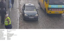 Фото 30: За минулі вихідні працівники ЛКП «Львівавтодор» зафіксували 53 випадки порушень правил дорожнього руху через неналежне паркування