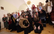 Фото 5: До мерії Львова завітав вертеп з Української академії лідерства