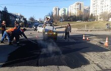 Фото 8: На вихідних для ліквідації ям на дорогах Львова використали 114 тонн гарячого асфальту