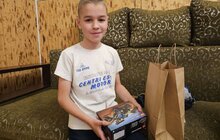 Фото 12: Місто подарувало дітям, які потребують найбільше, подарунки від святого Миколая