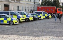 Фото 8: Транспорт, генератори та медичні засоби для міських служб: мер Мехелена вшосте у Львові