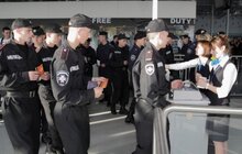 Фото 9: Військовослужбовці внутрішніх військ протестували аеропорт Львова