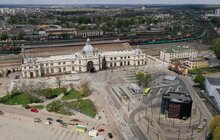 Фото 1: На площі Двірцевій облаштовують новий фонтан
