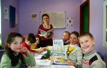 Фото 3: Для вивчення англійської, діткам подарували підручники