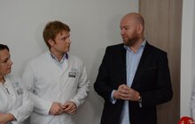 Фото 7: Відомий ізраїльський нейрохірург презентує у Львові новий досвід лікування пухлин головного мозку 