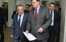 Фото 1: О. Квіташвілі ознайомився з роботою пологового будинку №1 