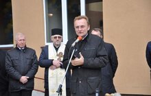 Фото 3: «Дай Боже, щоб кожного року до Дня залізничника не один, а по два-три будинки відкривали», – А. Садовий