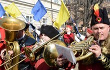 Фото 18: У центрі Львова урочисто заспівали Гімн України