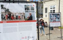 Фото 7: На пл. Ринок у Львові відкрили виставку «Рік спротиву: як по(в)стає Білорусь»