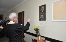 Фото 2: «Ця меморіальна дошка буде промінчиком для майбутніх поколінь, для студентів, для молодих лікарів», - В. Зуб