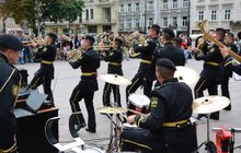 Фото 7: На площі перед Львівської оперою виступив військовий оркестр понтонно-мостового загону