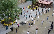Фото 23: З нагоди Дня фізичної культури і спорту працівники мерії Львова провели спільну розминку