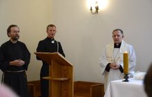 Фото 6: У «Домі милосердя» братів альбертинців організували різдвяну трапезу для бездомних