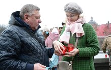 Фото 19: Родини Героїв Небесної Сотні прикрасили Меморіал пам’яті Героїв Небесної Сотні до новорічних та різдвяних свят