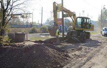 Фото 3: На вул. Курмановича розпочато ремонтні роботи: працює важка техніка, дорогу перекрито для руху транспорту