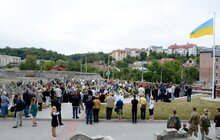 Фото 22: Сьогодні, у День Державного Прапора  України, національний стяг замайорів над могилами новітніх Героїв