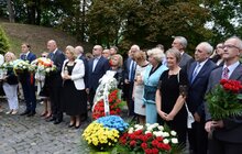 Фото 3: У Львові вшанували пам’ять розстріляних професорів на Вулецьких пагорбах