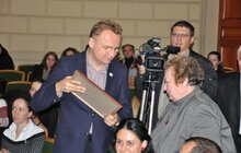 Фото 8: «Кожен з нас може знайти себе у праці Любомира Гузара, яку сьогодні ми презентуємо», - А. Садовий
