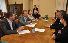 Фото 2: «Живе серце Європи і б’ється воно тут», - Бернар-Анрі Леві про Львів