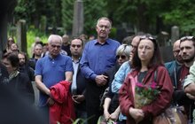 Фото 24: Львів попрощався з засновником «Мистецького об’єднання «Дзиґа» Маркіяном Іващишином