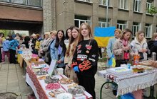 Фото 8: На шкільних ярмарках з нагоди Дня міста зібрали 1 мільйон 225 тисяч гривень для ЗСУ