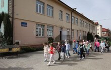 Фото 2: У дитячий садок «Казка», який торік постраждав від російської ракети, повернулись діти (відео)