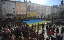 Фото 15: Сьогодні в центрі Львова урочисто заспівали Гімн України