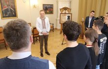 Фото 1: Двоє дітей-сиріт та дитина, позбавлена батьківського піклування, отримали ордери на однокімнатні квартири