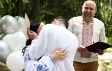 Фото 5: Сьогодні у лікарні святого Луки одружились Ігор та Наталя з Донеччини