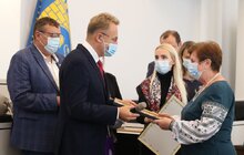 Фото 11: З нагоди Дня вчителя у Львові нагородили 55 найкращих працівників освіти