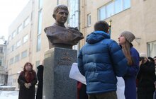 Фото 2: У Львові встановили погруддя Герою Небесної Сотні Ігорю Костенку