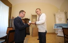 Фото 12: Мер Львова зустрівся з володарями Кубка світу з футболу «Hope for Mundial»