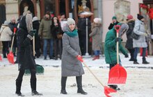 Фото 23: Працівники Львівської мерії долучились до прибирання міста від снігу