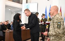Фото 7: «Почесним знаком святого Юрія» за оборону України у Львові посмертно нагородили 30 захисників (фото)