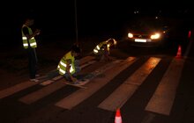 Фото 3: Написи «подивись ліворуч» з'явились на пішохідних переходах міста 