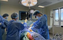 Фото 5: До Львова прибув топовий реконструктивний хірург із Нью-Йорка, аби прооперувати українських захисників
