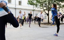 Фото 15: З нагоди Дня фізичної культури і спорту працівники Львівської мерії провели спільну розминку