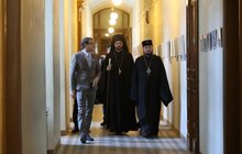 Фото 4: Представник Вселенського Патріарха в Україні під час свого візиту до Львова відвідав міську Ратушу